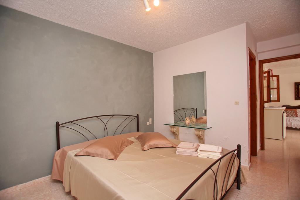 Marlitsis Apartments & Studios Скопелос Екстер'єр фото