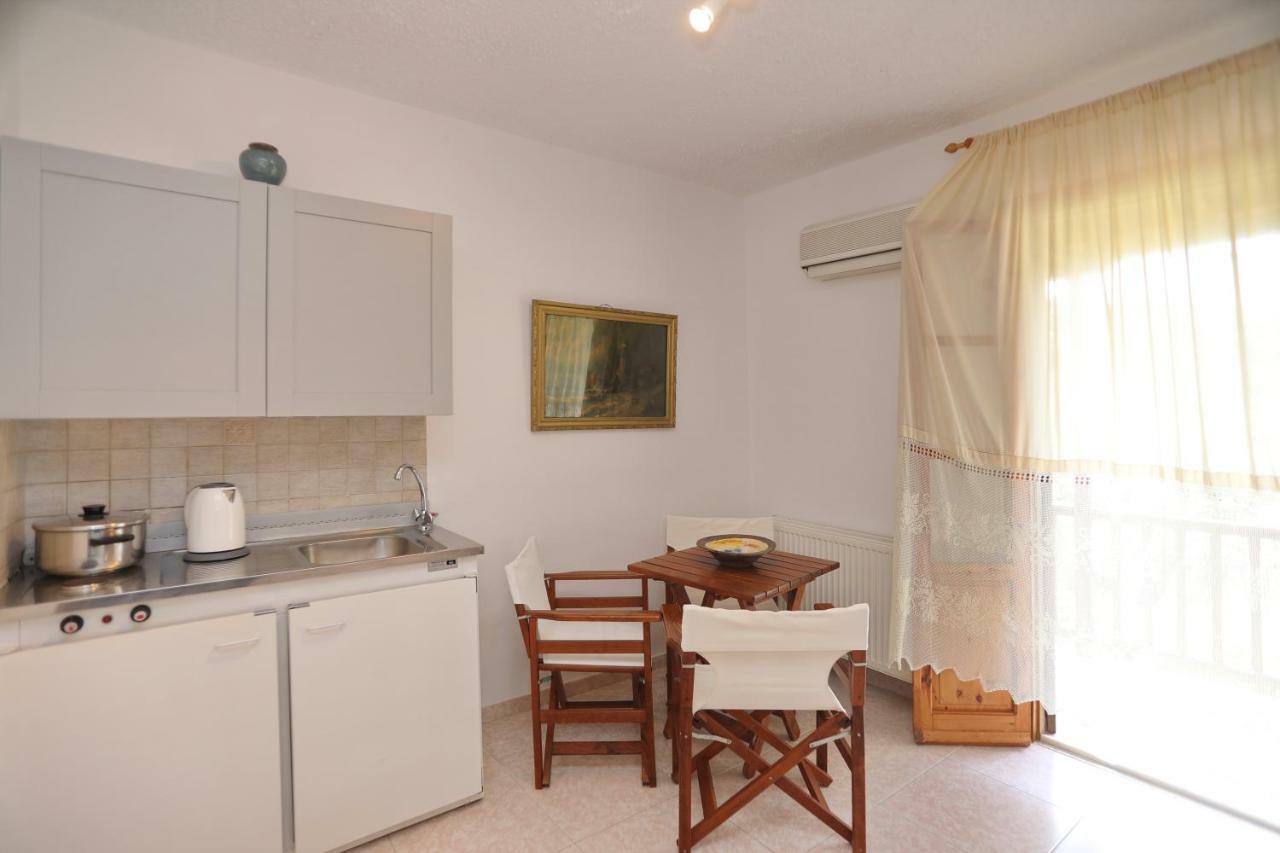Marlitsis Apartments & Studios Скопелос Екстер'єр фото