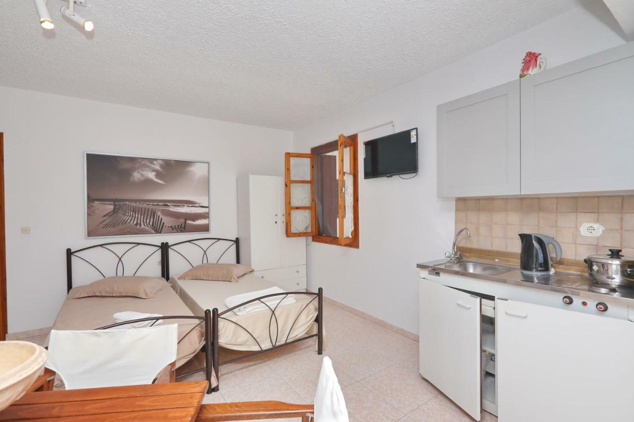 Marlitsis Apartments & Studios Скопелос Екстер'єр фото