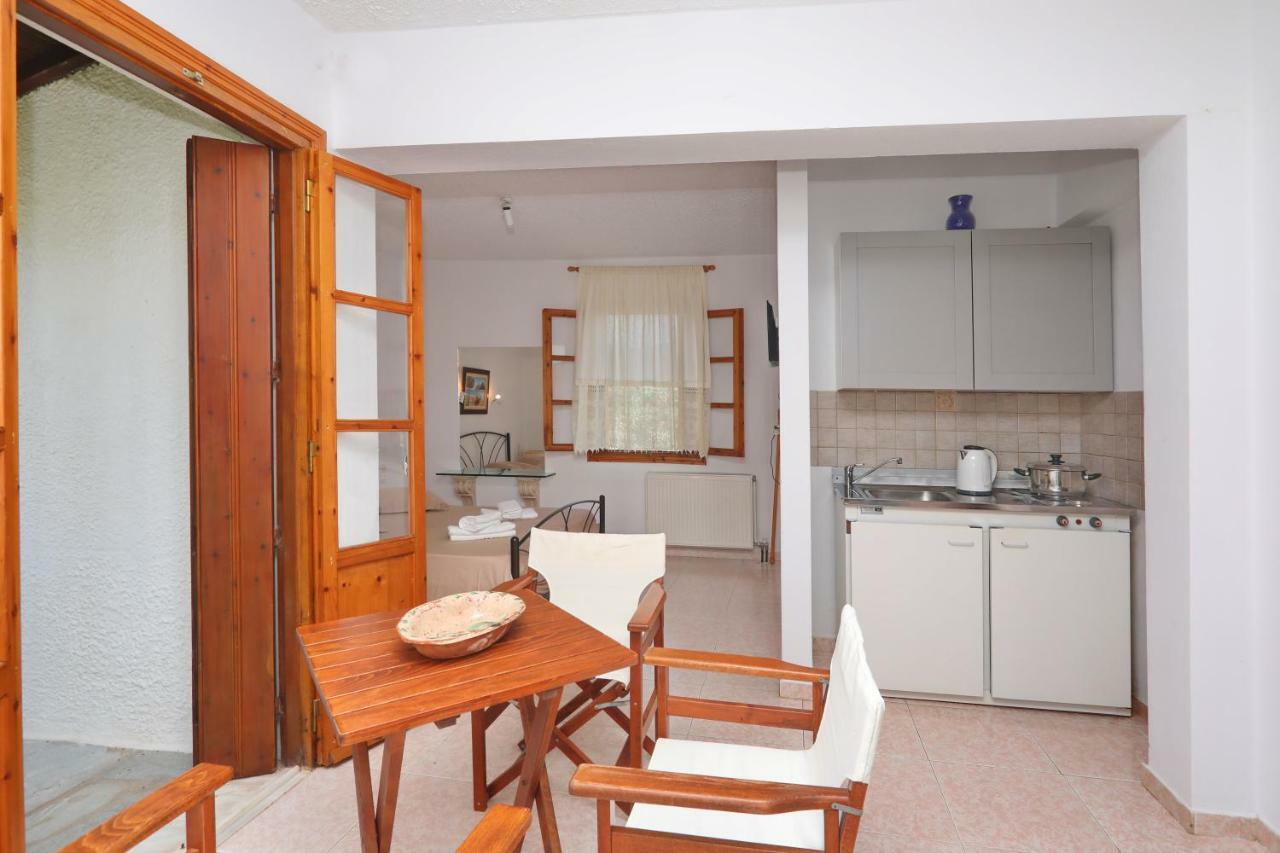 Marlitsis Apartments & Studios Скопелос Екстер'єр фото